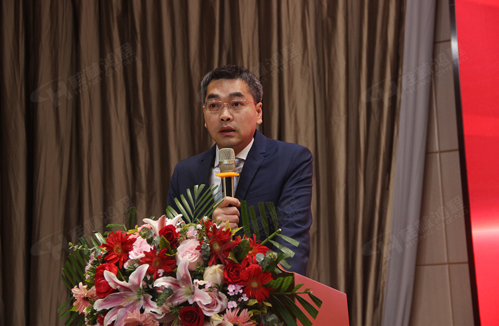 金牛辭舊歲,猛虎迎春來。搭著歡樂的時光列車,我們一起歡送碩果累累的2021年,迎來了嶄新的2022年。1月26日,我們歡聚一堂,在歡聲笑語、載歌載舞中迎接新春,“立足新鴻程開創新局面”桂林鴻程2021年年終總結表彰會由此開始! 金牛辭舊歲,猛虎迎春來。搭著歡樂的時光列車,我們一起歡送碩果累累的2021年,迎來了嶄新的2022年。1月26日,我們歡聚一堂,在歡聲笑語、載歌載舞中迎接新春,“立足新鴻程開創新局面”桂林鴻程2021年年終總結表彰會由此開始!