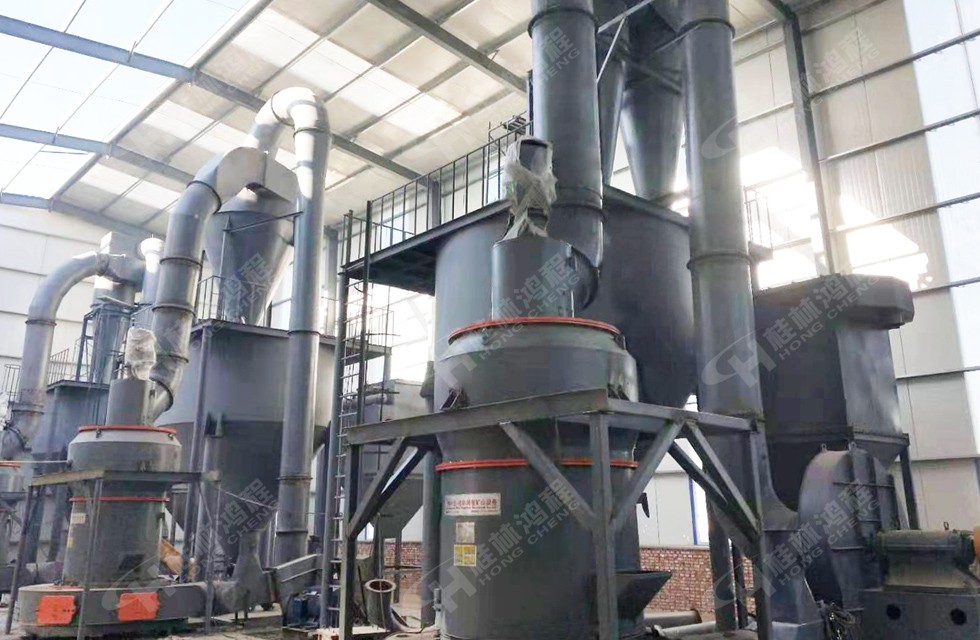 HCQ1500擺式磨粉機(jī)寧夏客戶安裝現(xiàn)場 HCQ1500擺式磨粉機(jī)寧夏客戶安裝現(xiàn)場