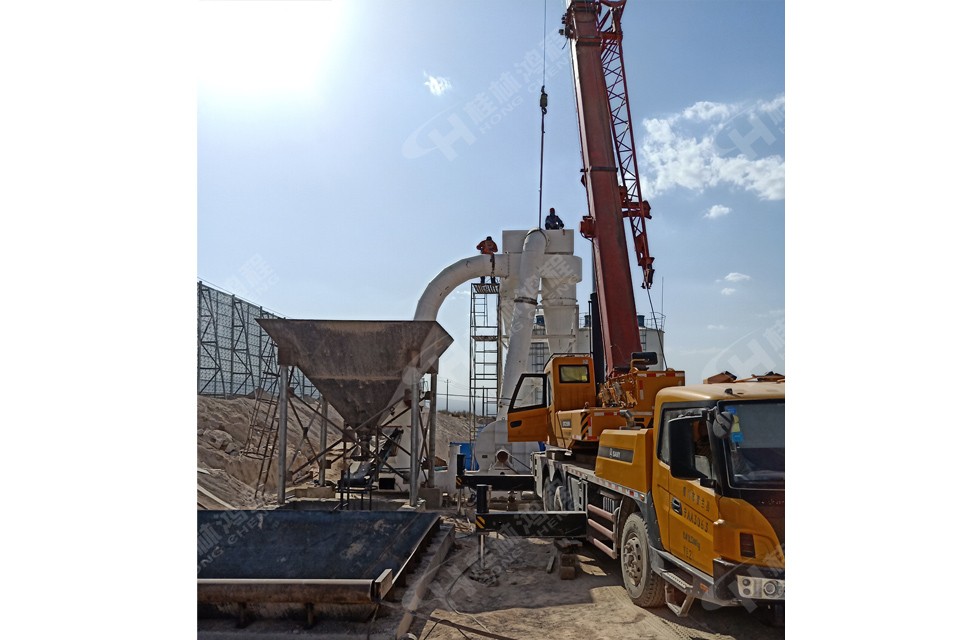 HCQ1500擺式磨粉機(jī)寧夏客戶安裝現(xiàn)場 HCQ1500擺式磨粉機(jī)寧夏客戶安裝現(xiàn)場