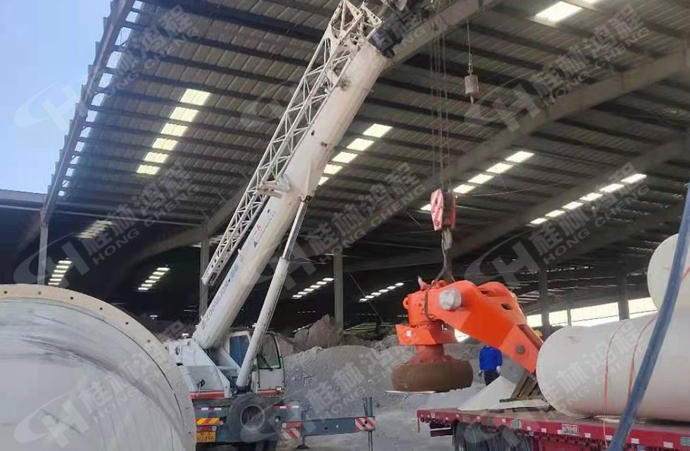 1621234012552651.jpg 2021-5-17-高嶺土立磨第5臺抵達客戶現場-超牌-9.jpg